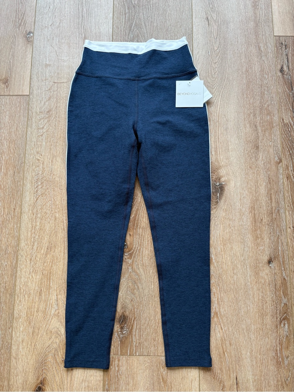Beyond Yoga Navy High-Waist Leggings with White Waistband